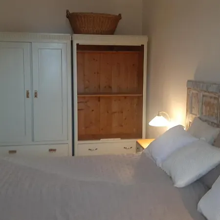 Villa Chaloupka U Lovose *