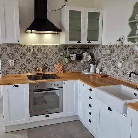 Villa Chaloupka U Lovose